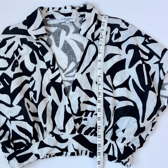 Le Raganne Black and White Patterned Blouse - Picture 7 of 9